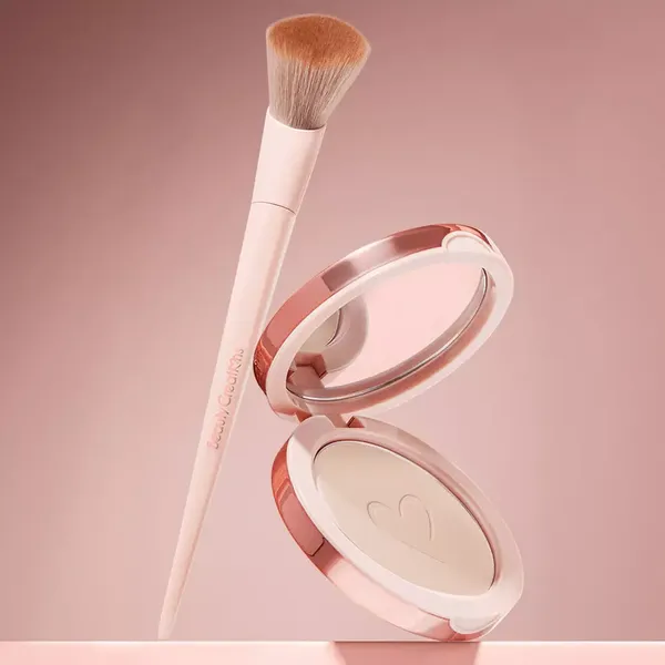 1 - Brocha Pretty Pressed Beauty Creations