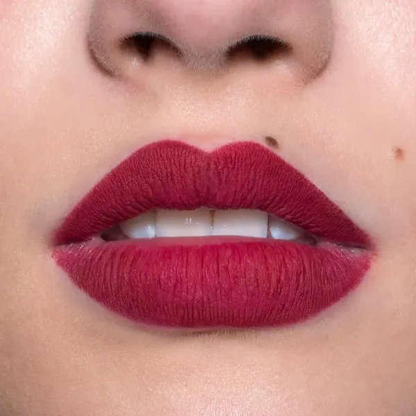 20 - Delineador de Labios MF Cosmetics