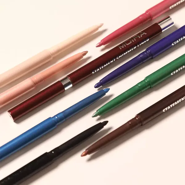 18 - Delineador en Gel Statement Shimmer Moira