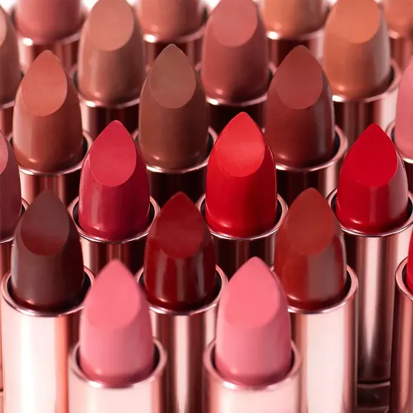 2 - Labial en Barra Goddess Moira