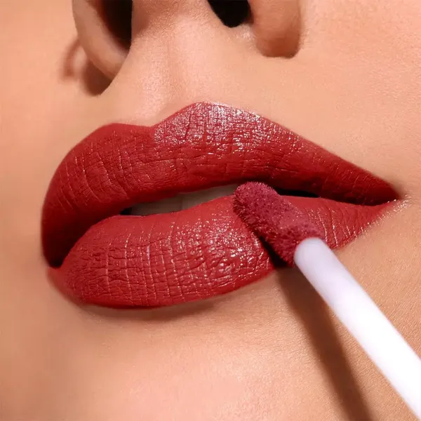 32 - Labial Líquido Lip Divine Moira