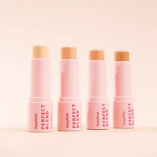 1 - Maquillaje en Stick Perfect Blend Ruby Rose