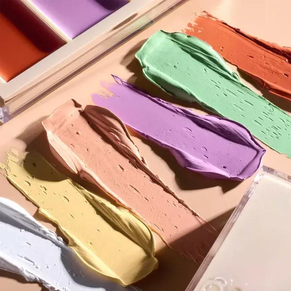 1 - Paleta Correctora y Contorno en Crema Snatchural