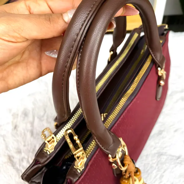 9 - Bolsa Satchel Wood Bead Chevron con Grabado de Textura