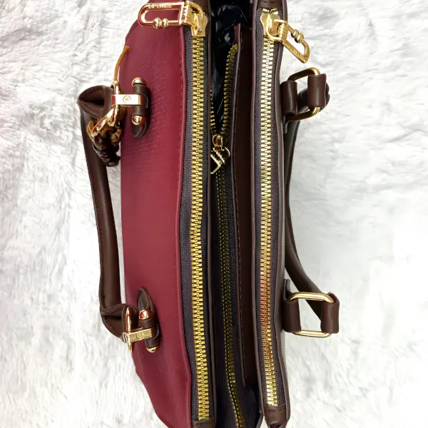 13 - Bolsa Satchel Wood Bead Chevron con Grabado de Textura