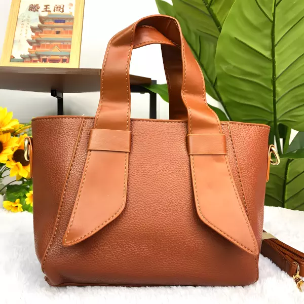 2 - Bolsa de mano tipo Tote con asas de lazo y correa ajustable