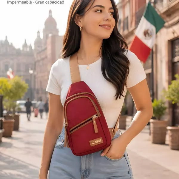 6 - Pechera cruzada 'Jingpin' de tela impermeable con múltiples cierres