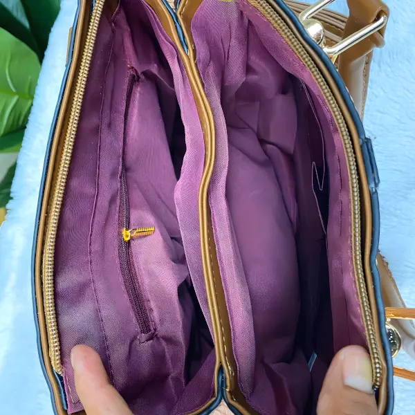 13 - Set de Bolsa y Cosmetiquera H-Luxury Pleats de 2 Piezas