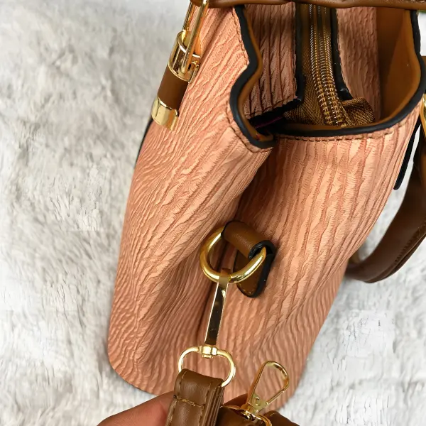 14 - Set de Bolsa y Cosmetiquera H-Luxury Pleats de 2 Piezas