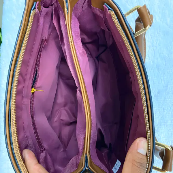 9 - Set de Bolsa y Cosmetiquera Ribbon Pleats de 2 Piezas