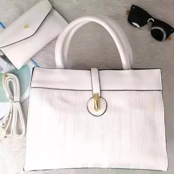 0 - bolsa para mujer modelo aida color blanca