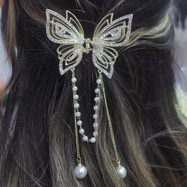 0 - Pinza elegante de mariposa con perlas