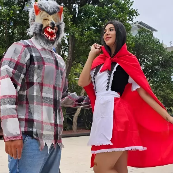 0 - Traje Dúo de Caperucita Roja y Lobo Feroz